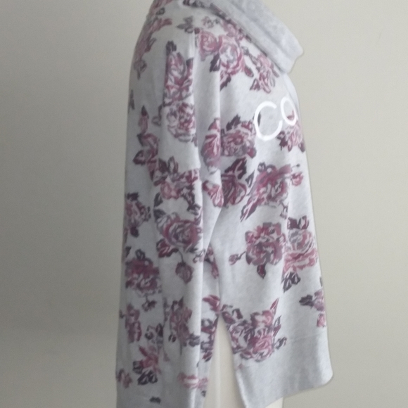 Calvin Klein Floral Sweatshirt Size Medium - Picture 3 of 5